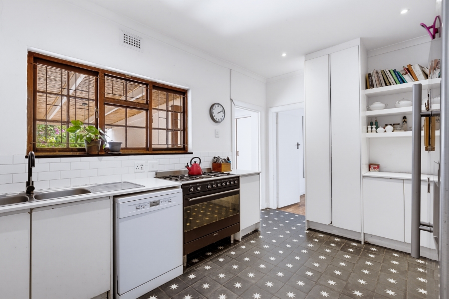 5 Bedroom Property for Sale in Pinelands Western Cape
